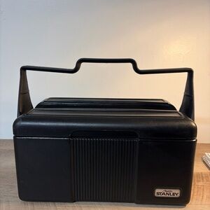 Stanley Aladdin Lock Lid Cooler Black With Two Compartment Holds Stanley Thermos